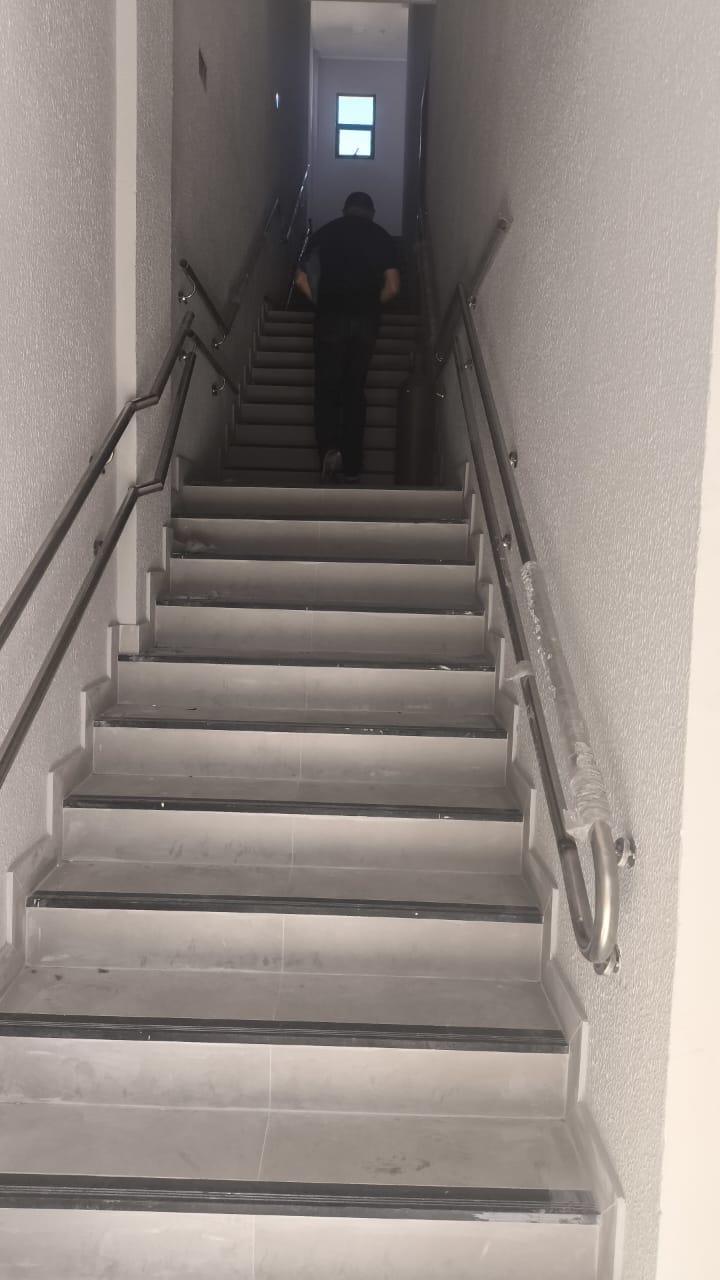 Corrimão de escada em aço inox