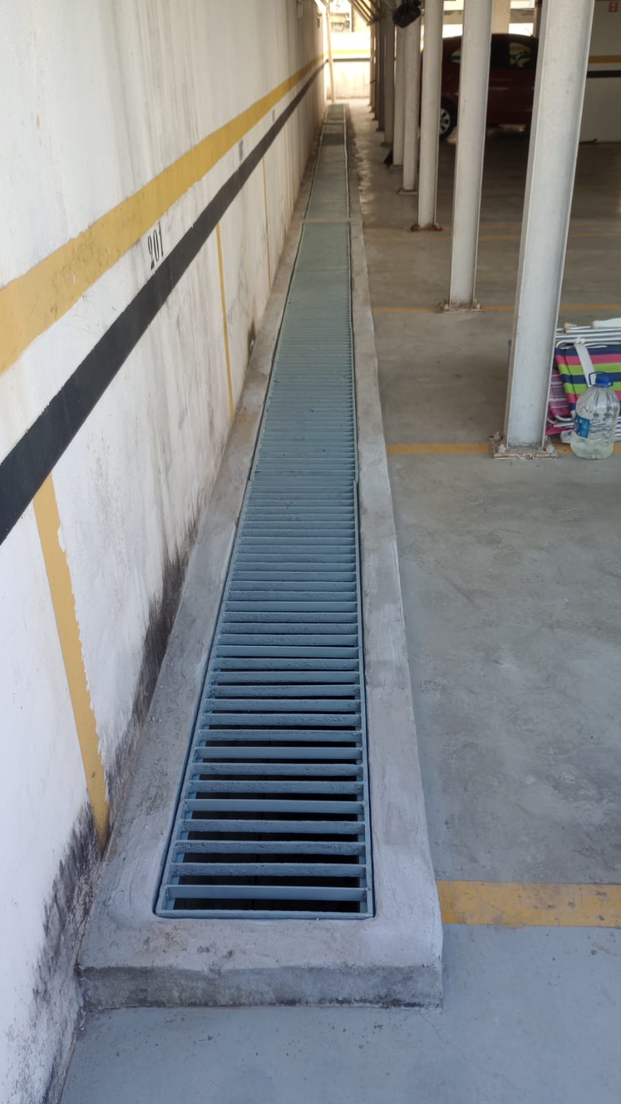 Grelha de drenagem metálica